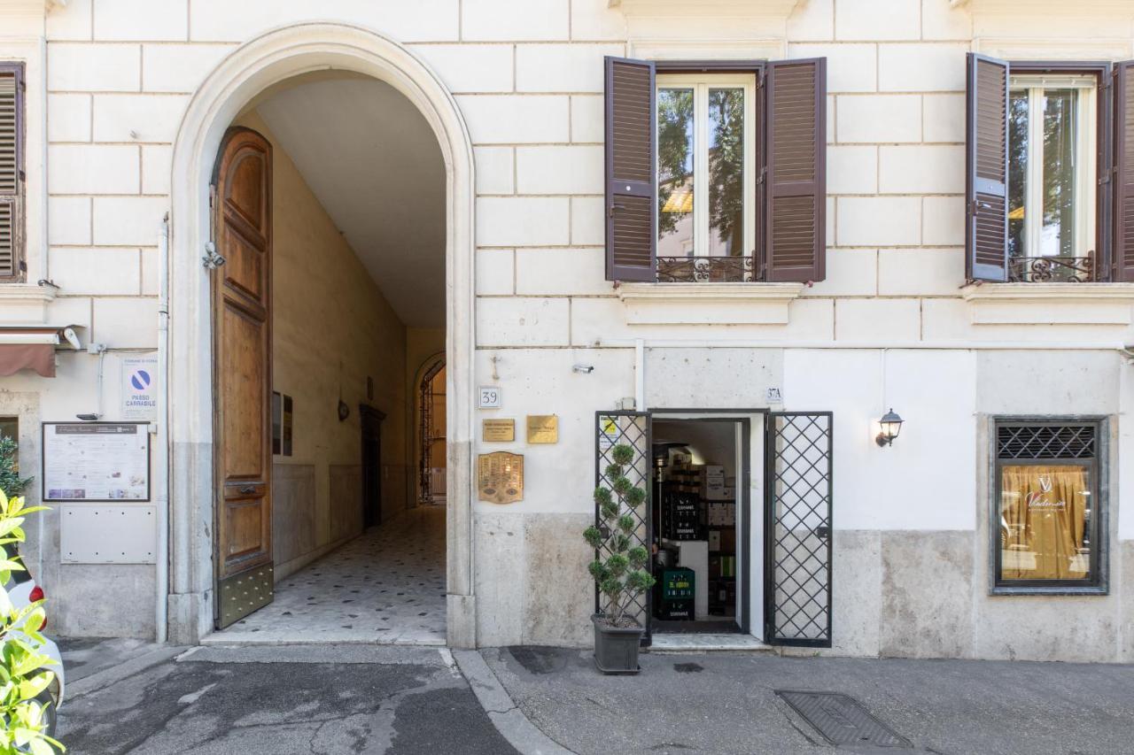 Dolce New Apartment Rome