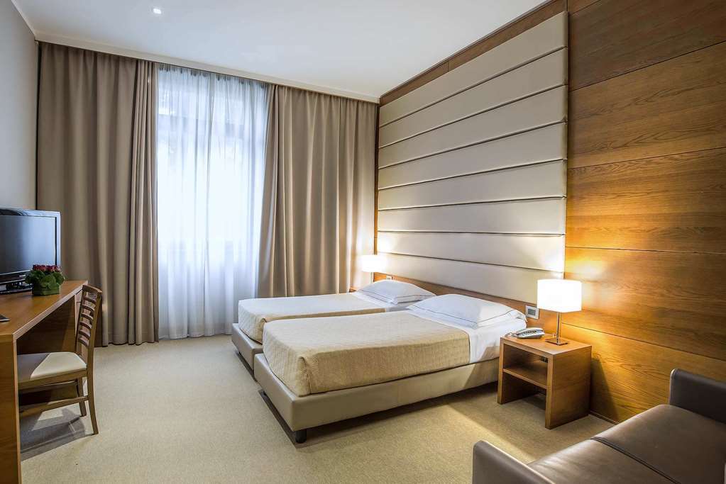 Occidental Aurelia Rome