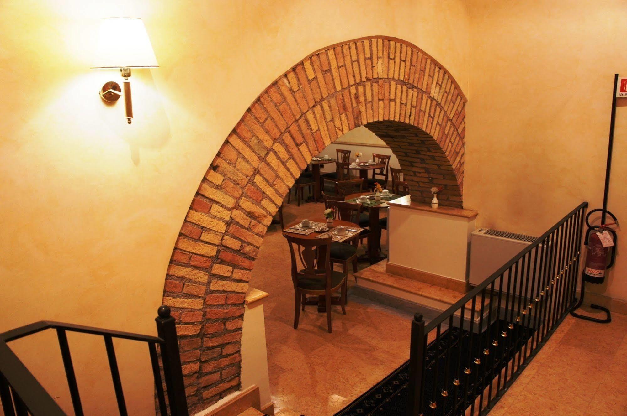 Relais Patrizi Hotel