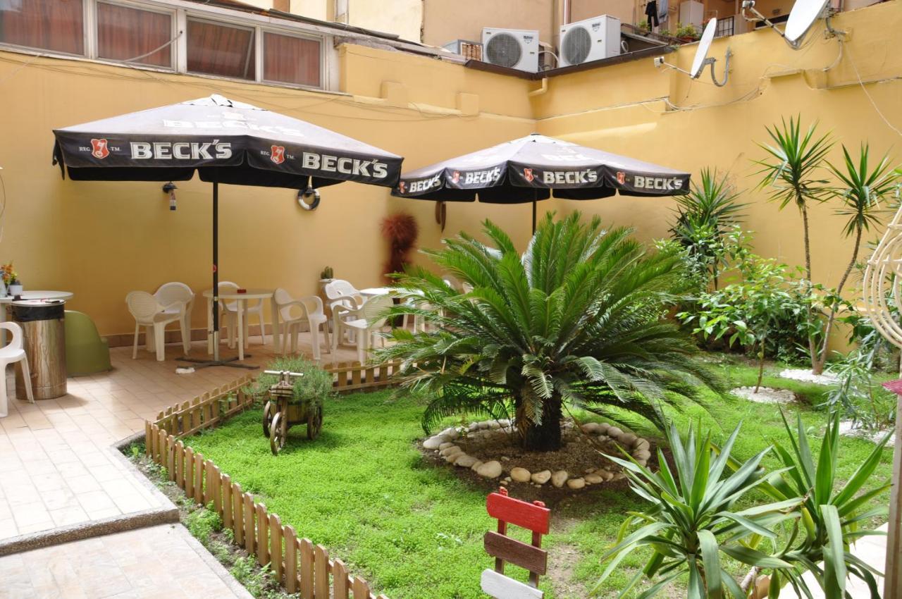 Hostel Freedom Traveller