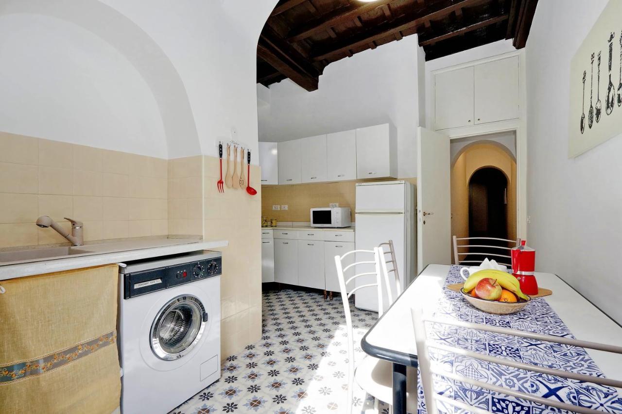 Pellegrino Apartment *