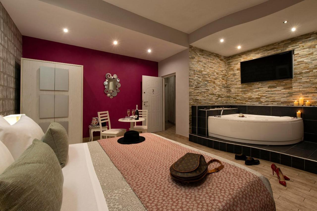 Five Guest house 2*