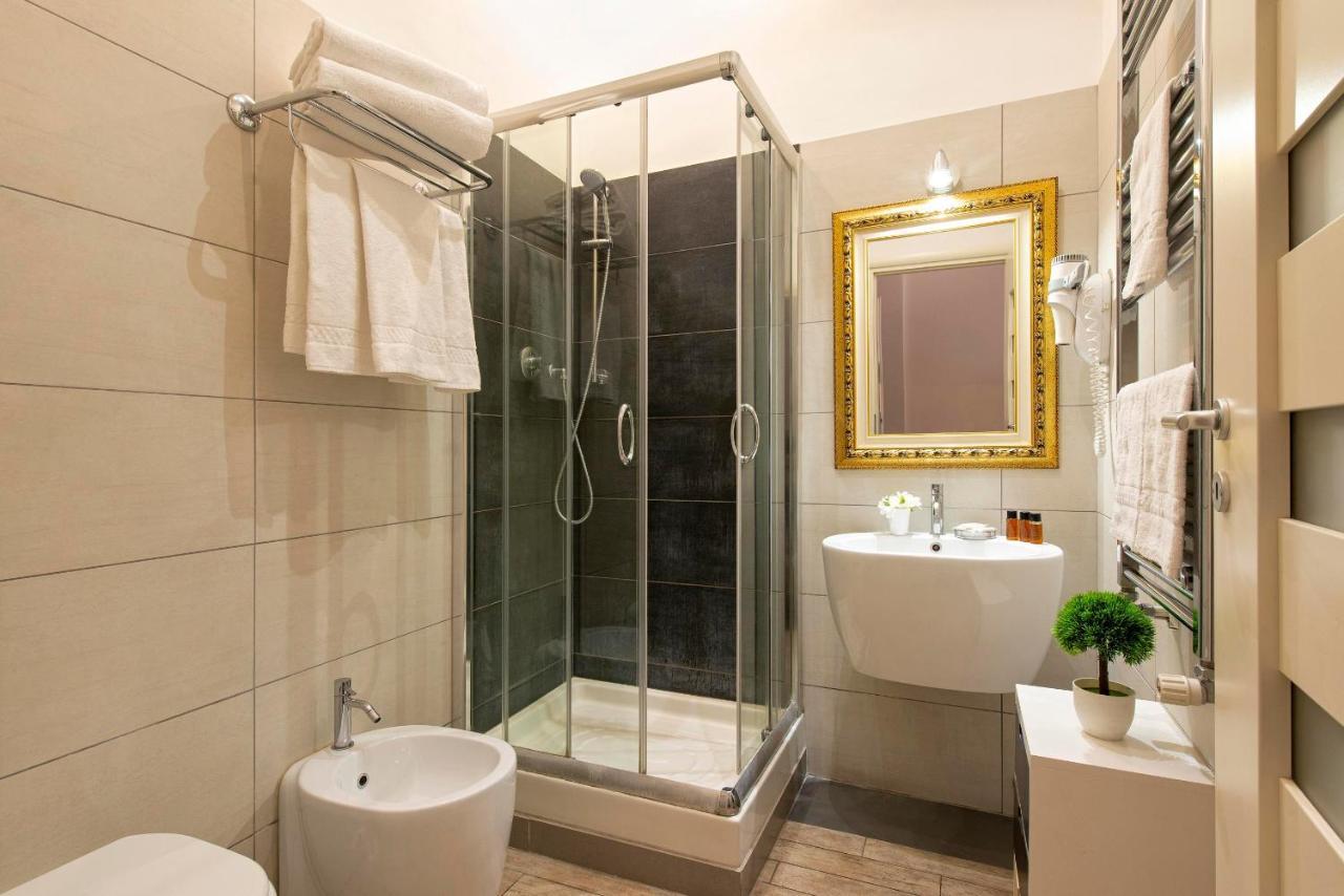 Five Guest house 2*
