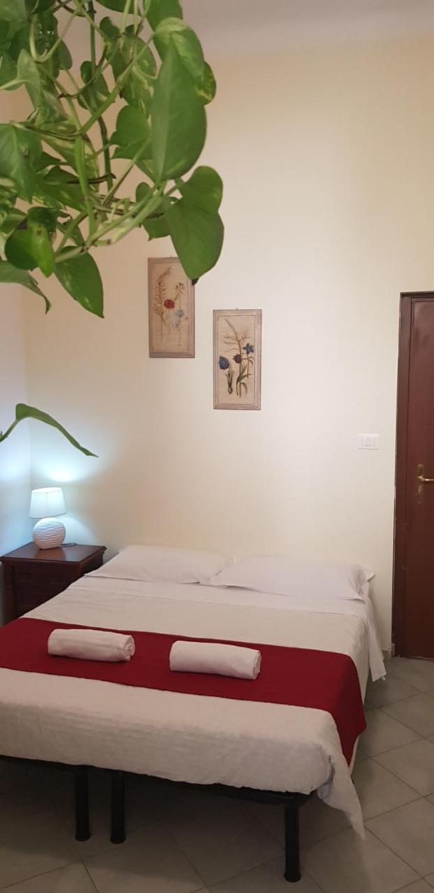 Friend House Rome