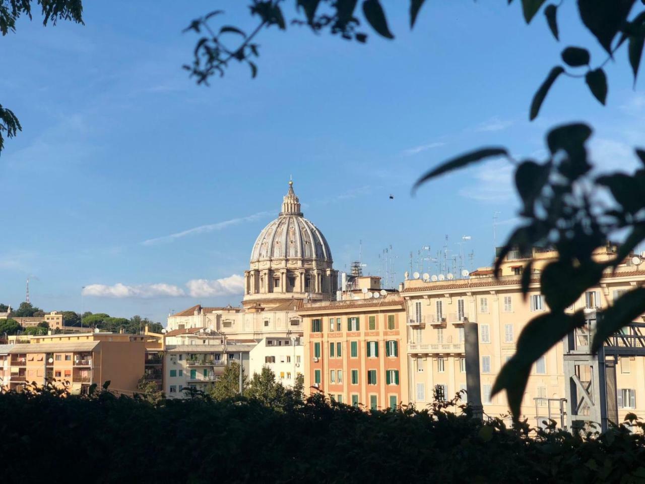 Vaticano In Fiore, Lago Terrione * Rome