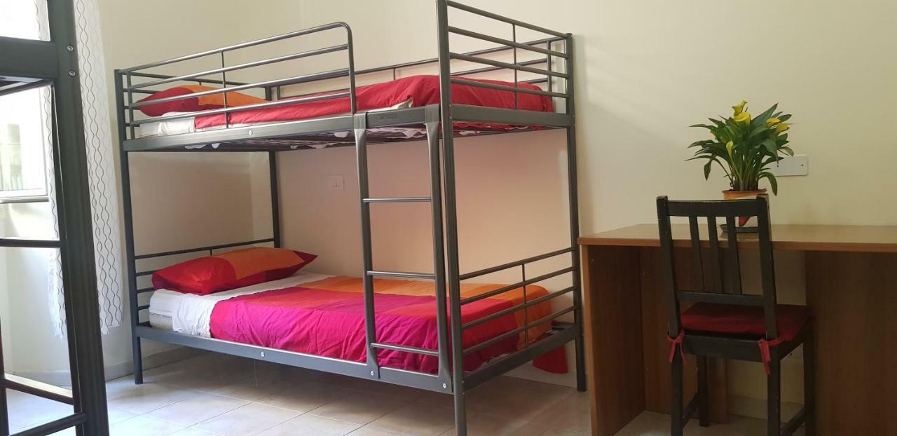 Friend House 2*
