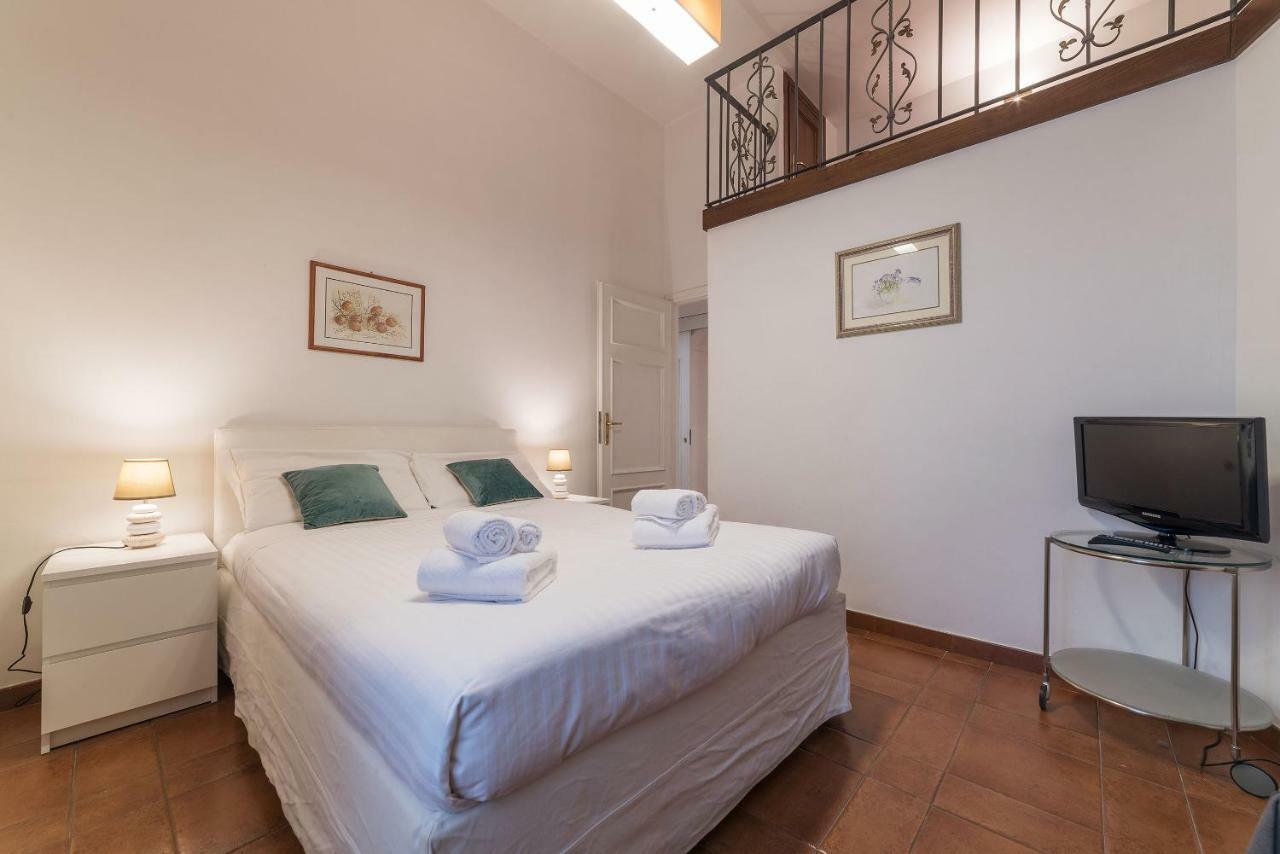 Vatican Luxury Terrace Apartment