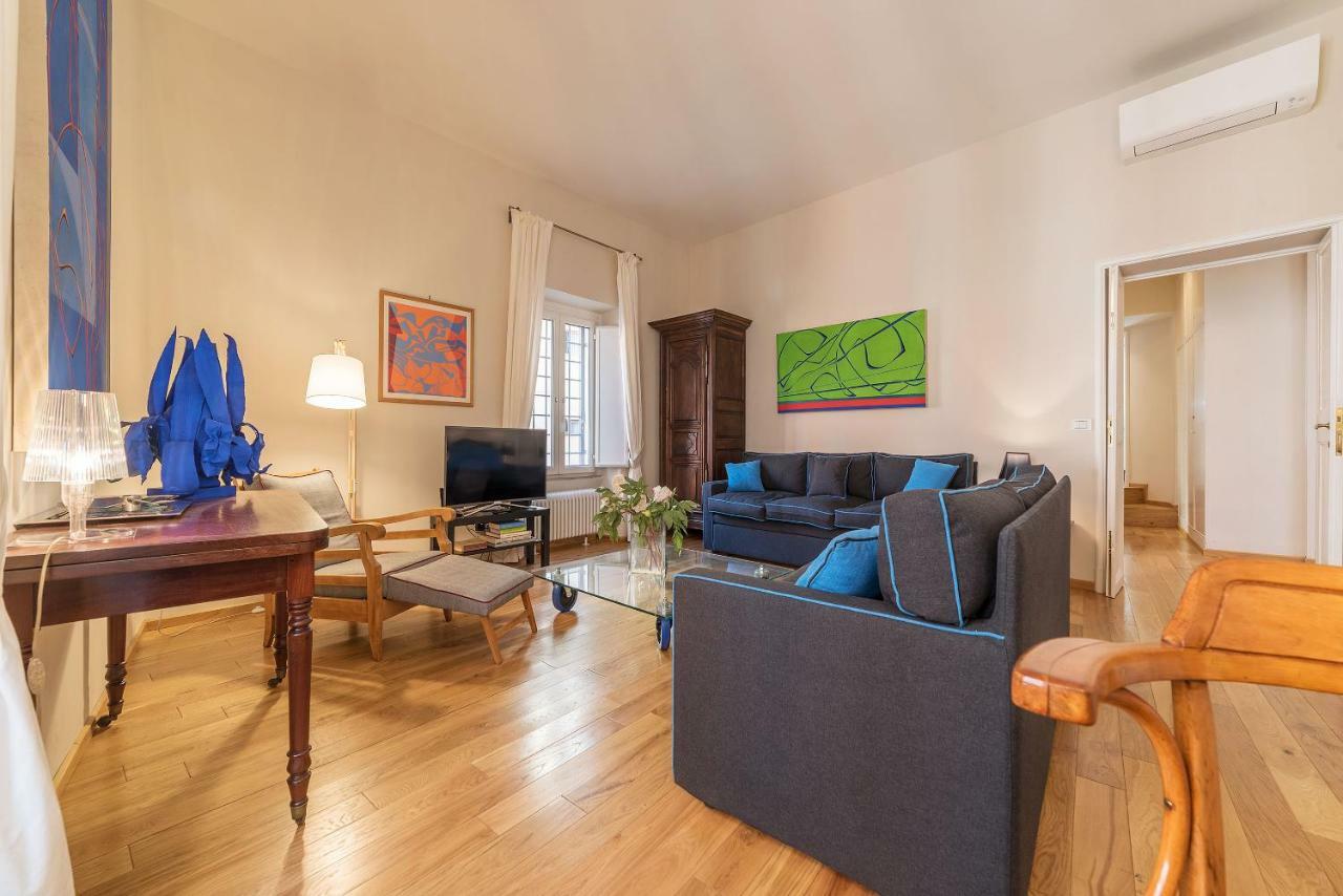 Apartment Monti Stunning With Terrace Rome