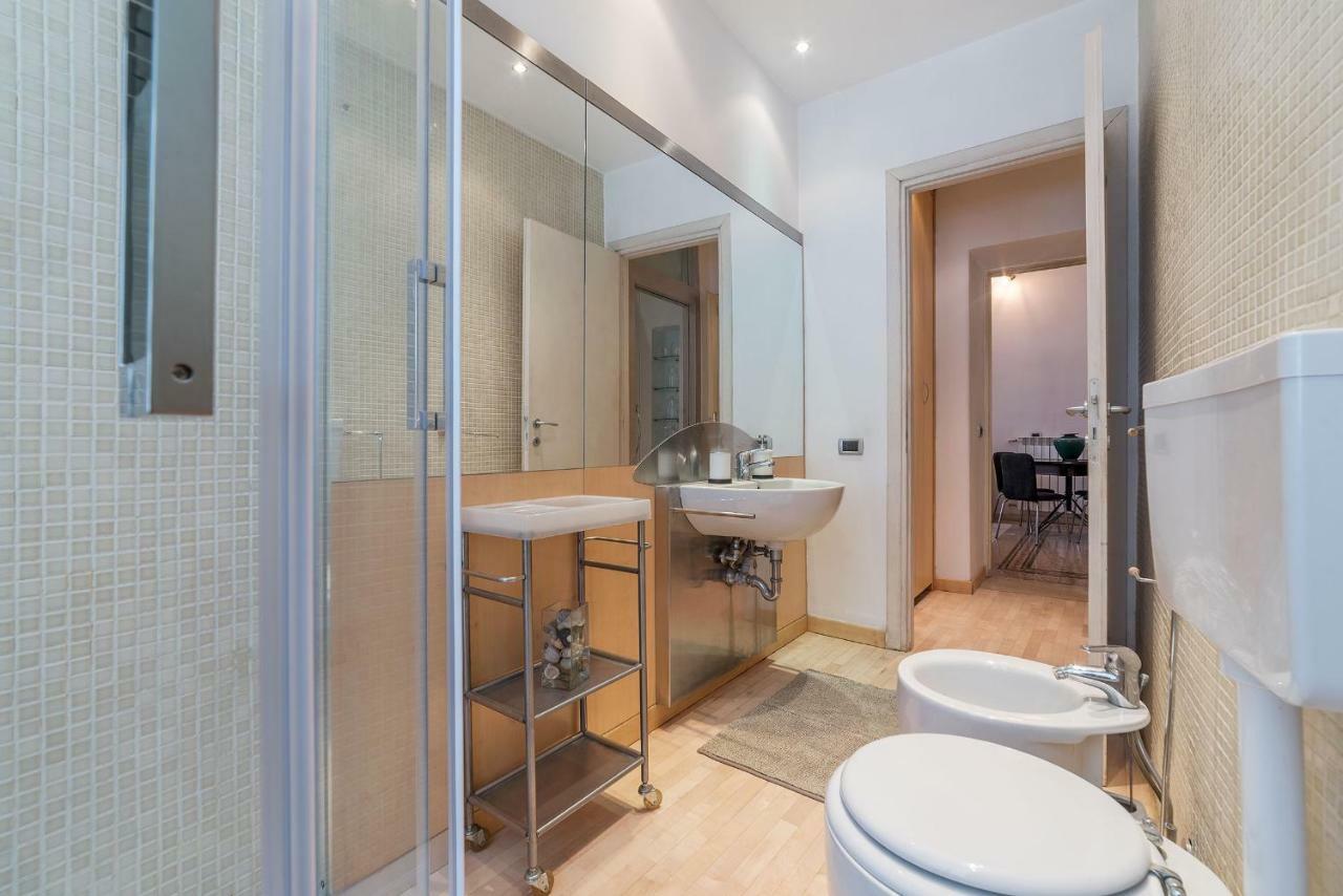 San Giovanni & Colosseo Roomy Flat Apartment Rome