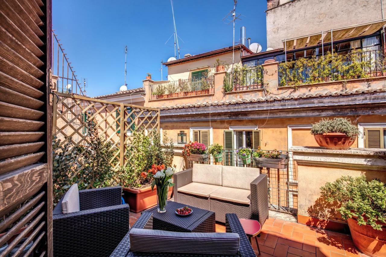 Ponte Palatino Apartment Rome