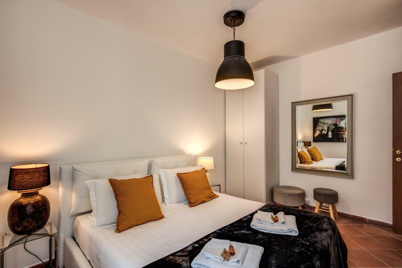 Ponte Palatino Apartment *
