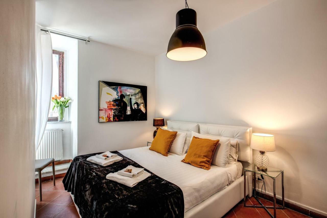 Ponte Palatino Apartment Rome