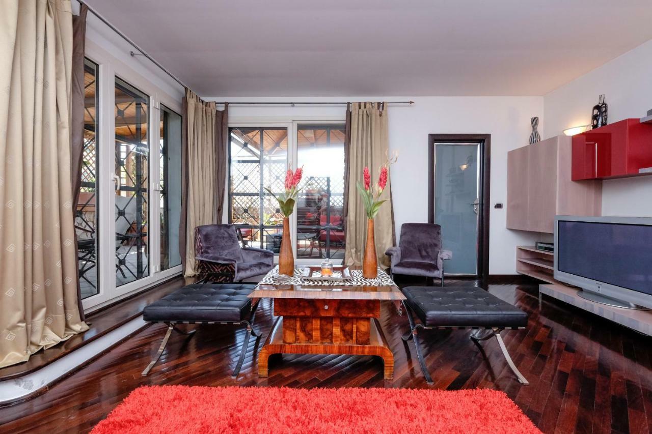 Apartment Amazing Penthouse With Terrace By Caracalla *