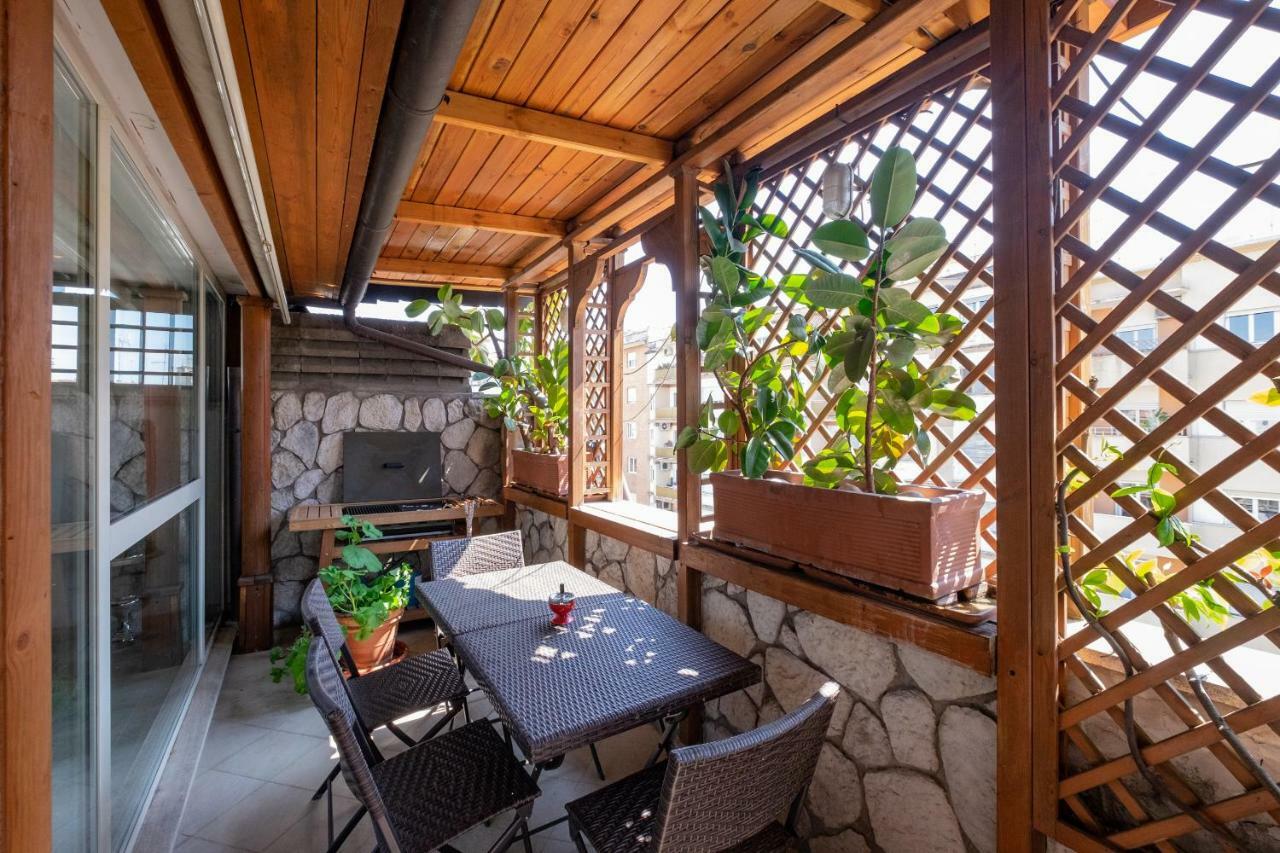 Amazing Penthouse With Terrace By Caracalla Rome