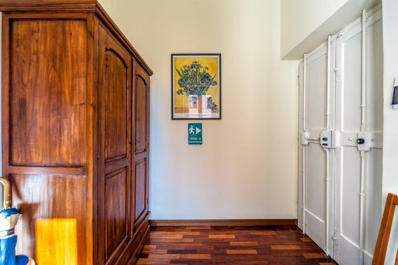 Gallo's Holidays St Peter Apartment Rome