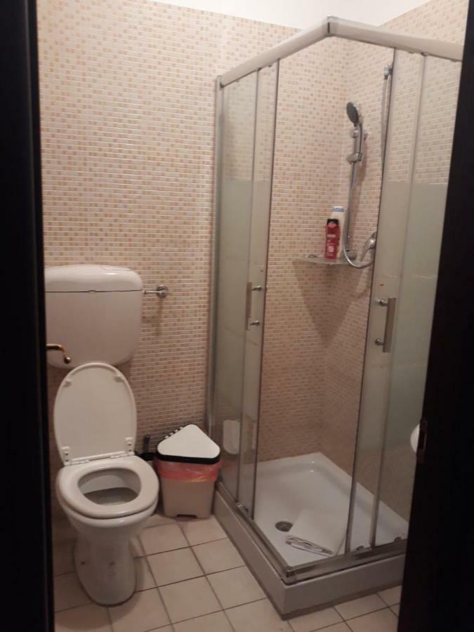 Renting * Roma
