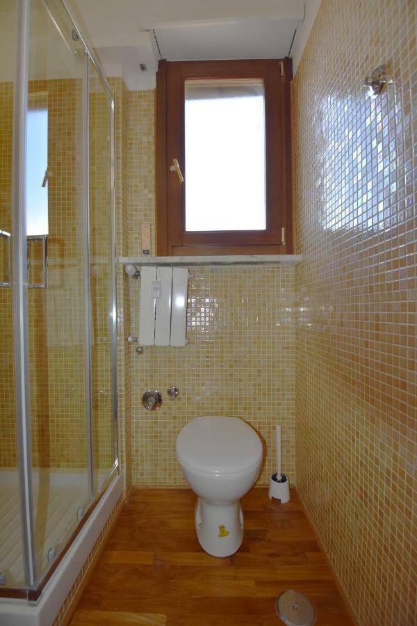 And Warm Guest house *
