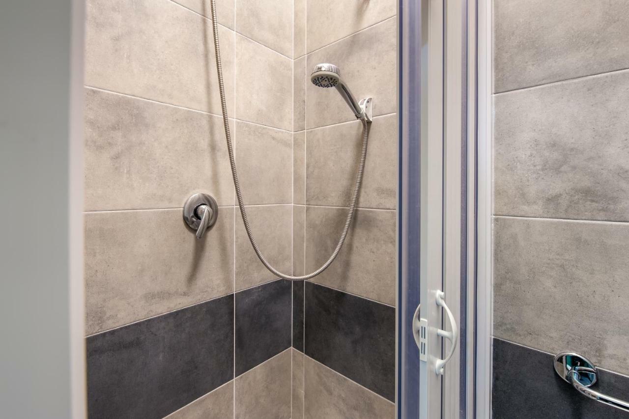 Guest house Alessandro A San Pietro Bed 2*
