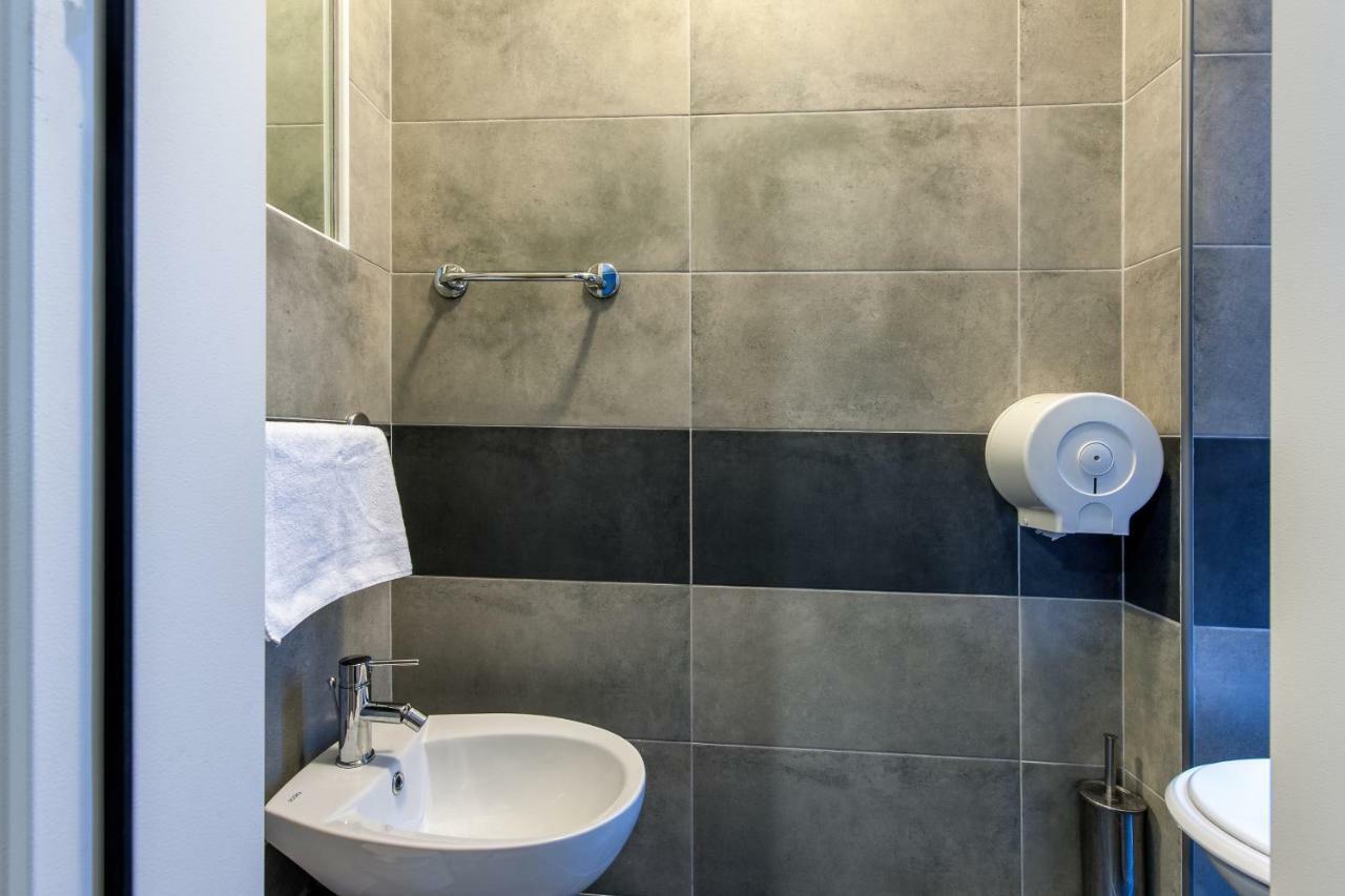 Alessandro A San Pietro Bed Guest house 2*