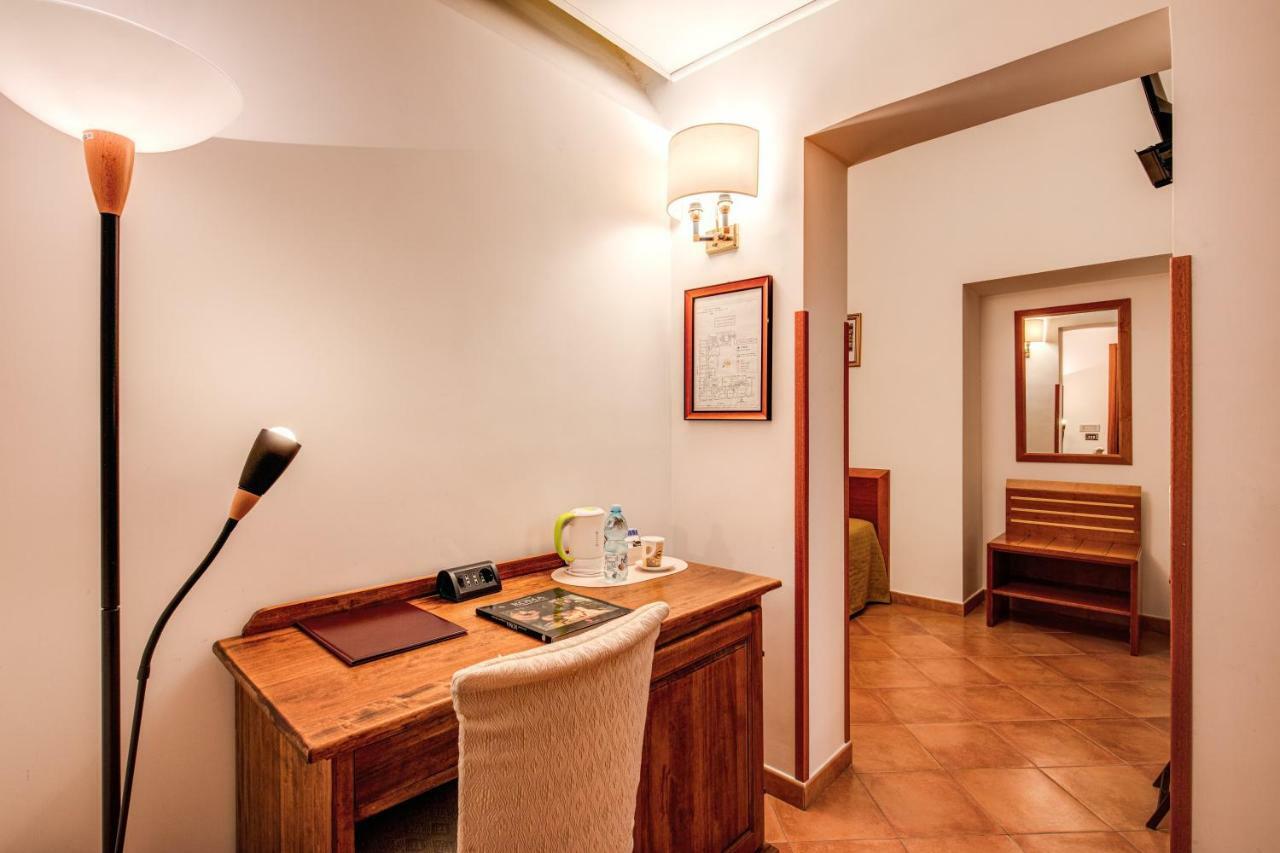 Gea Di Vulcano Hotel Rome