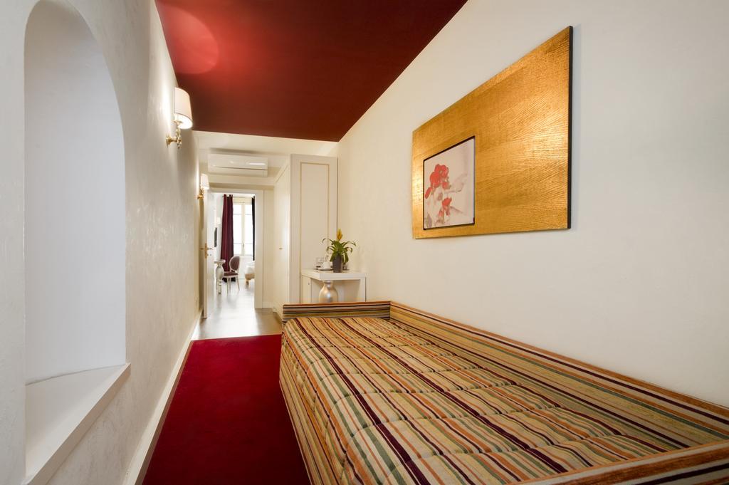 Affittacamere Residenza Frattina 2*