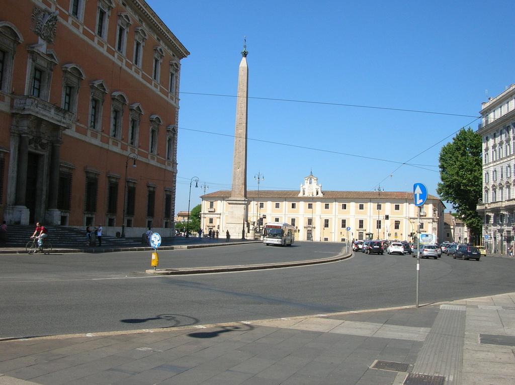 Emanuela 2* Rome