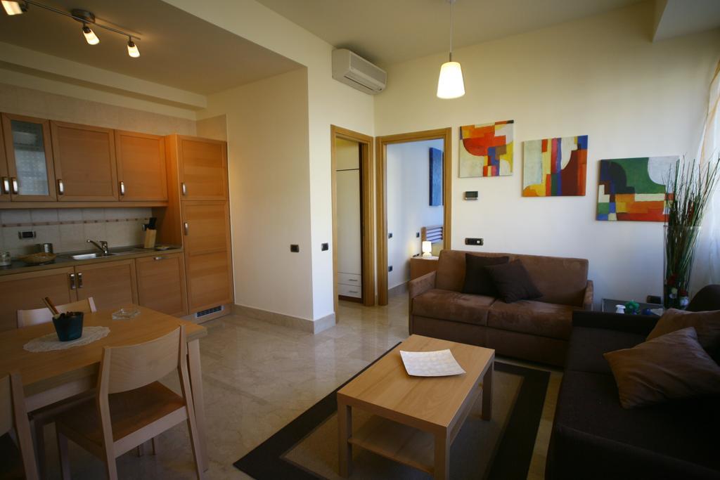 Lux Aparthotel