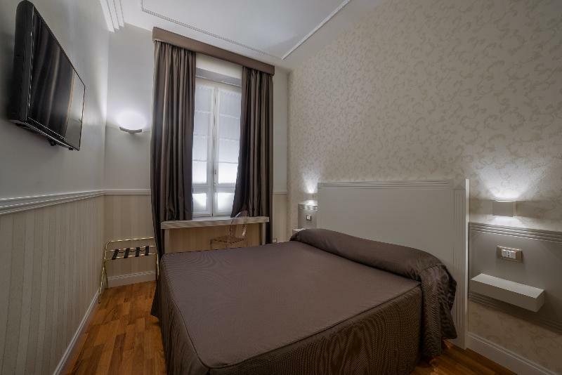 Hotel Porta Pia 3*