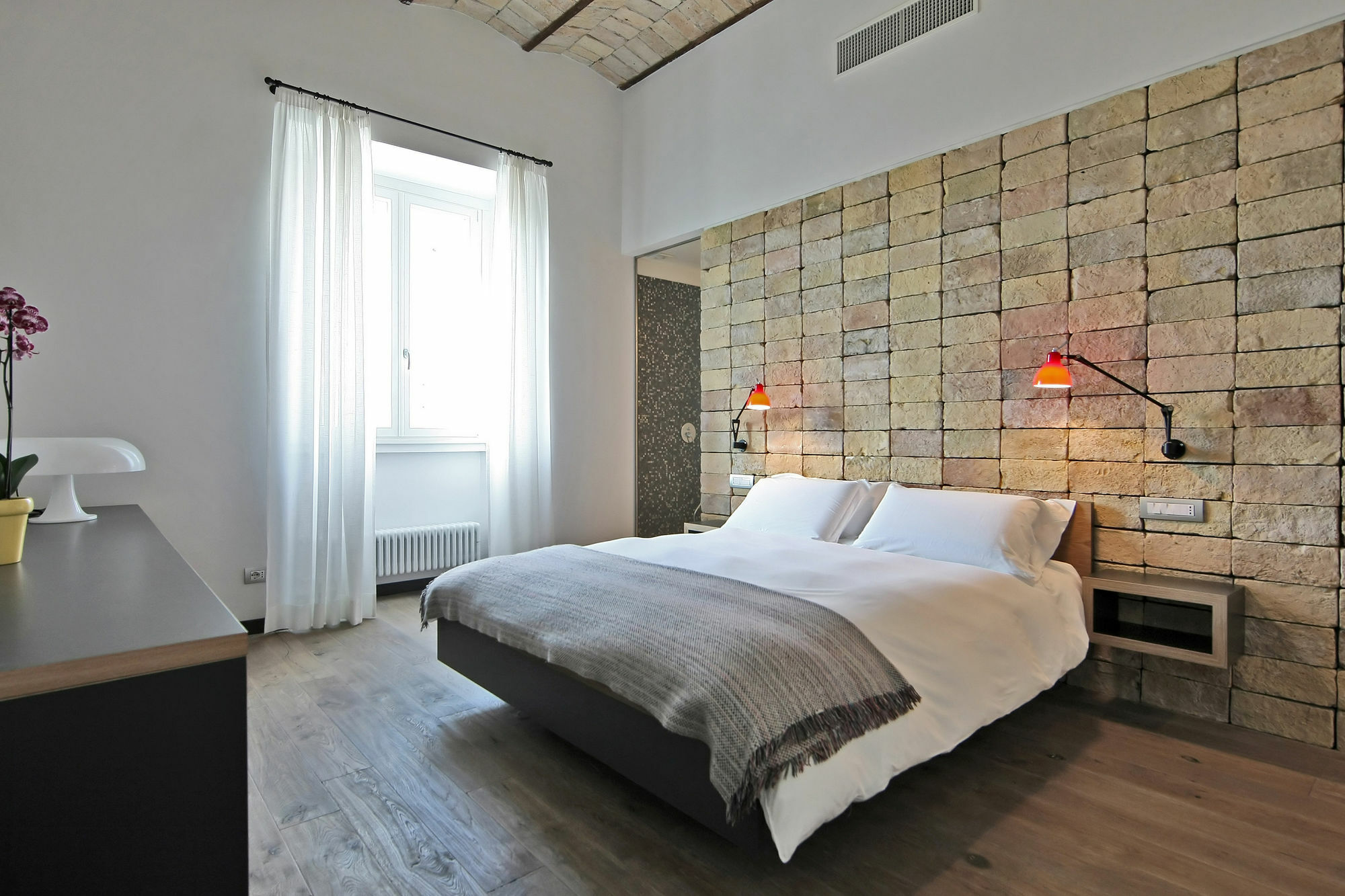 Atypical Guest house