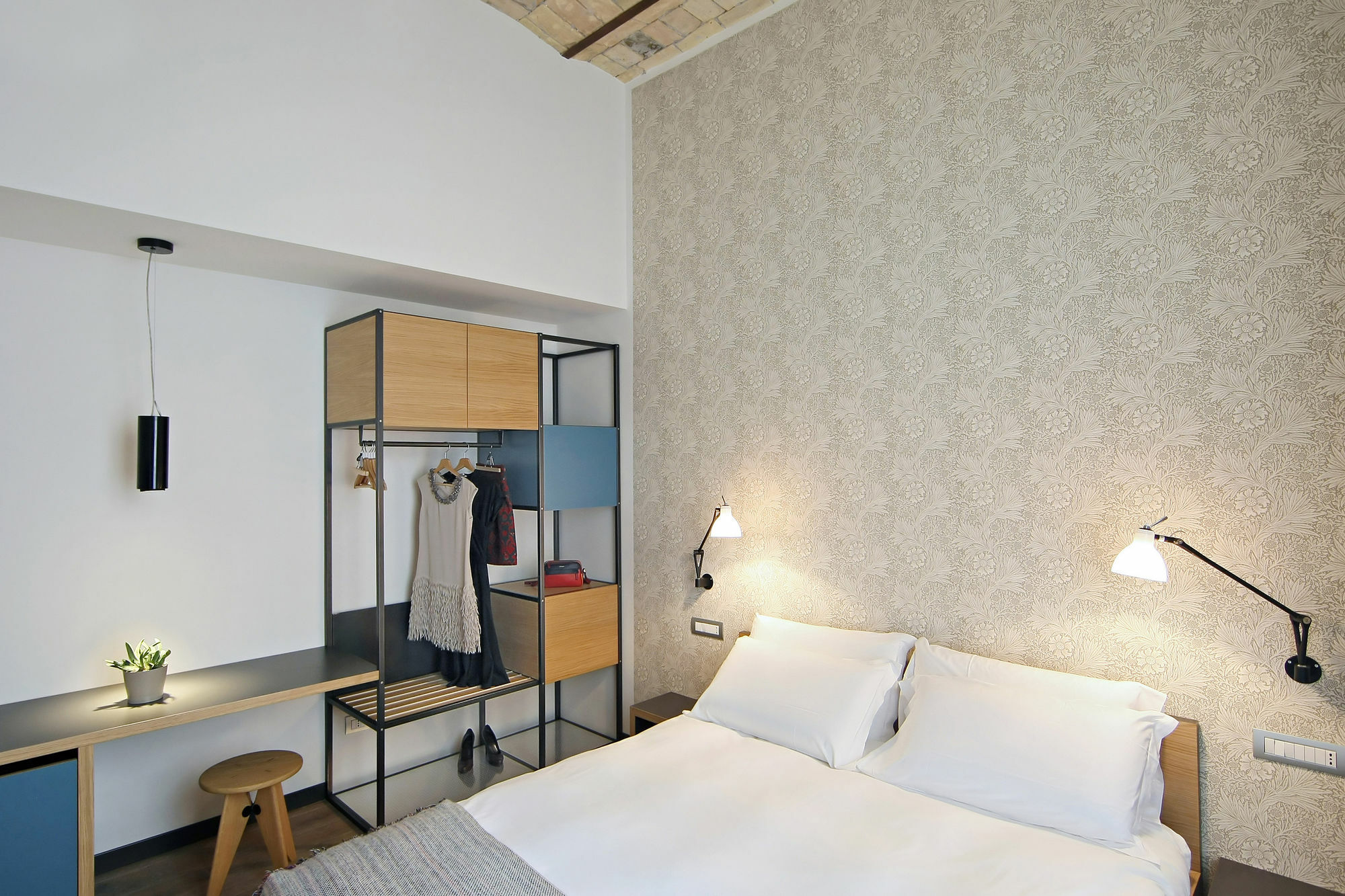 Atypical Guest house 2*
