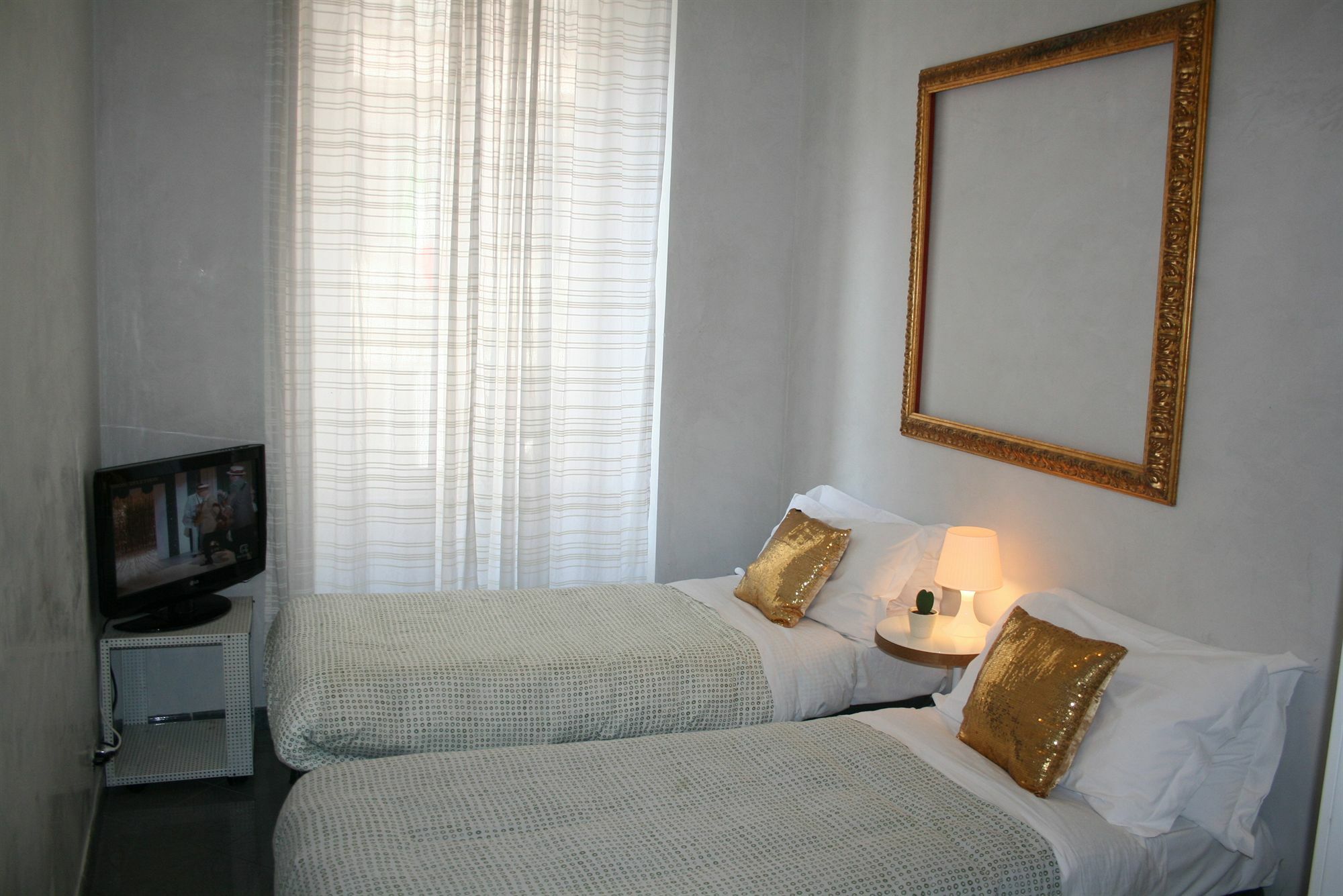 Golden Piazza Di Spagna Guest house 3*