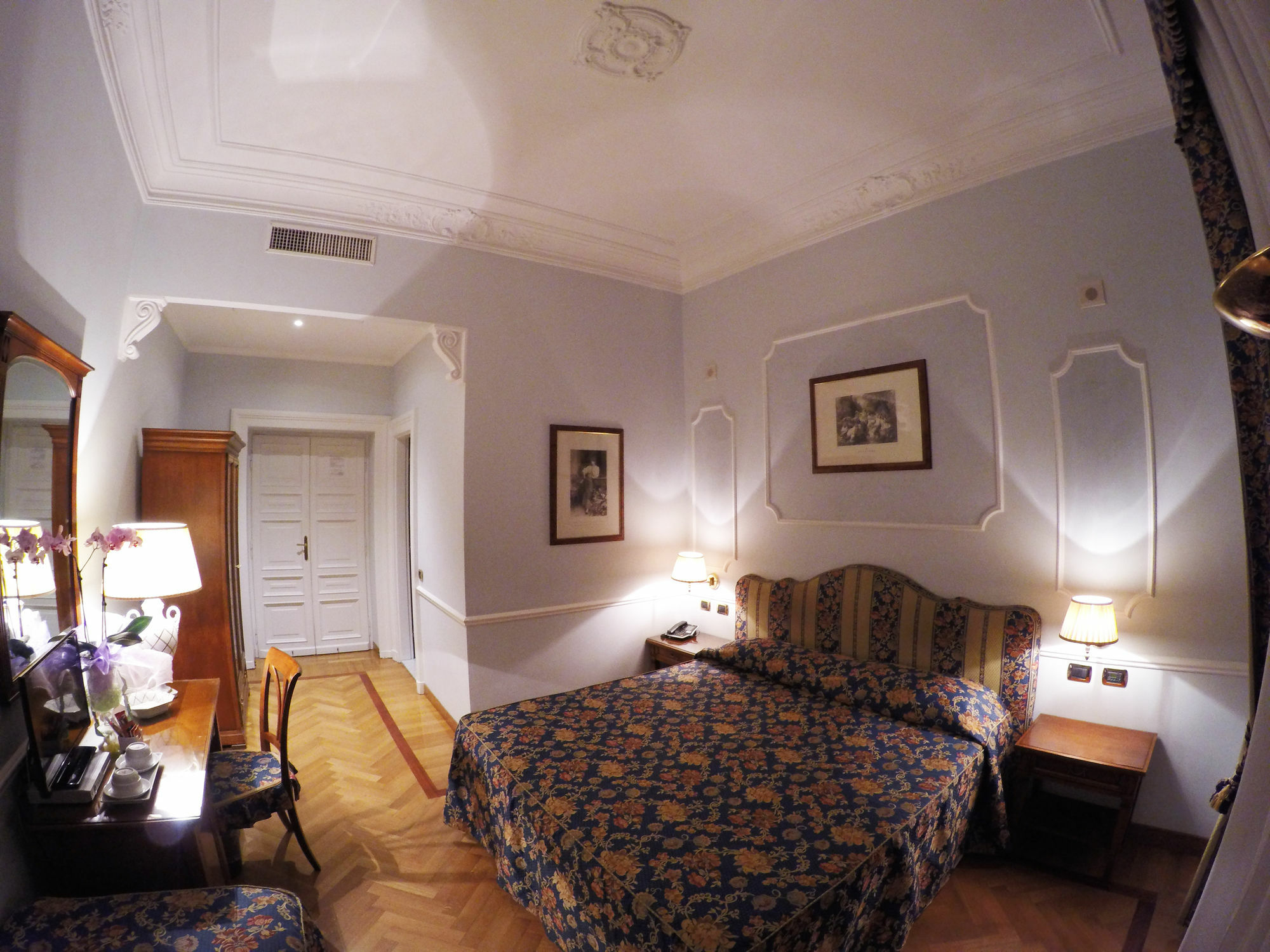 Hotel Cellini Hotel