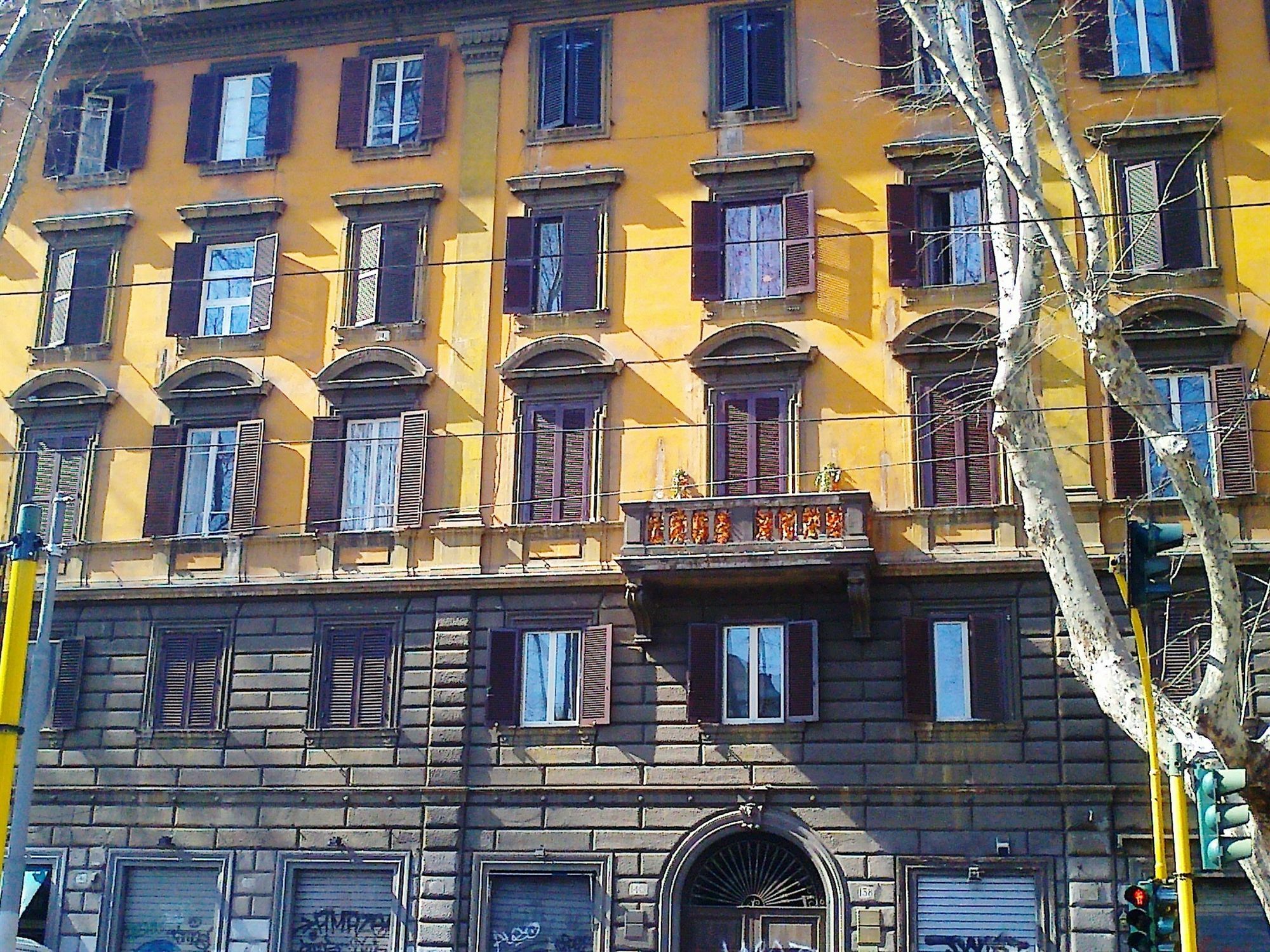 Al 138 Town House 3*