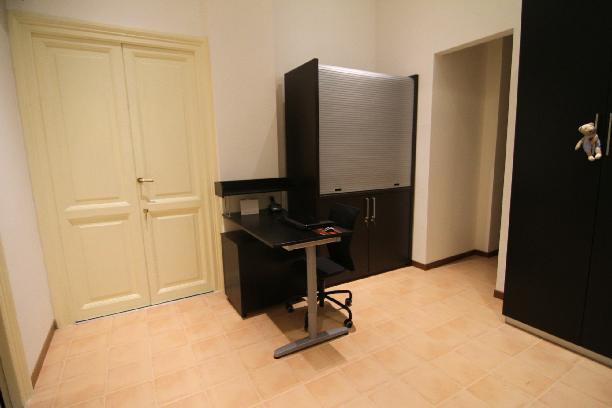 Al 138 Town House Guest house