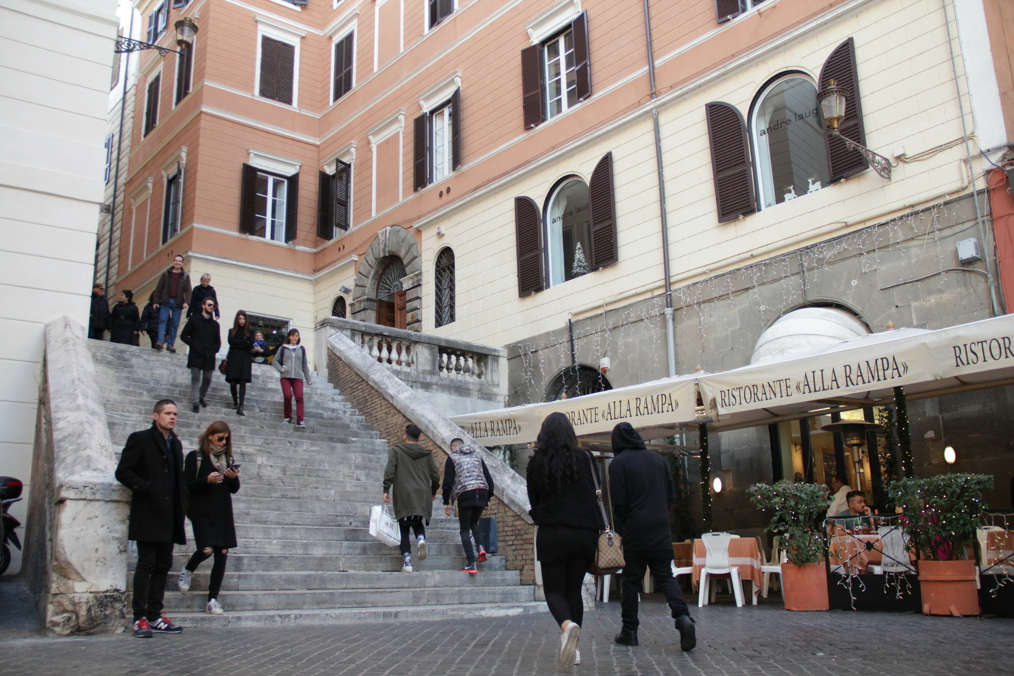 Ingrami And 3* Roma