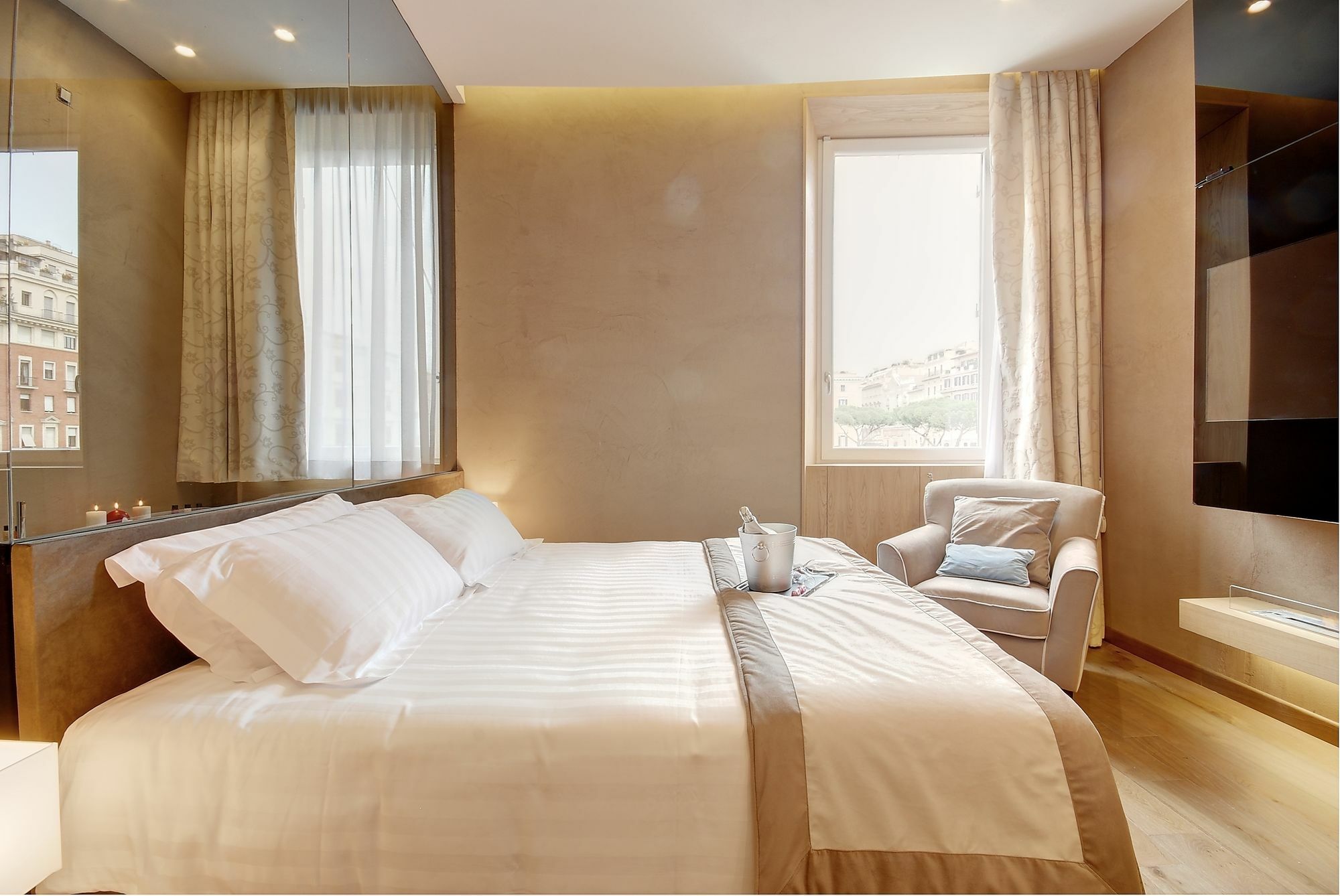 Sun Luxury Pantheon Rome