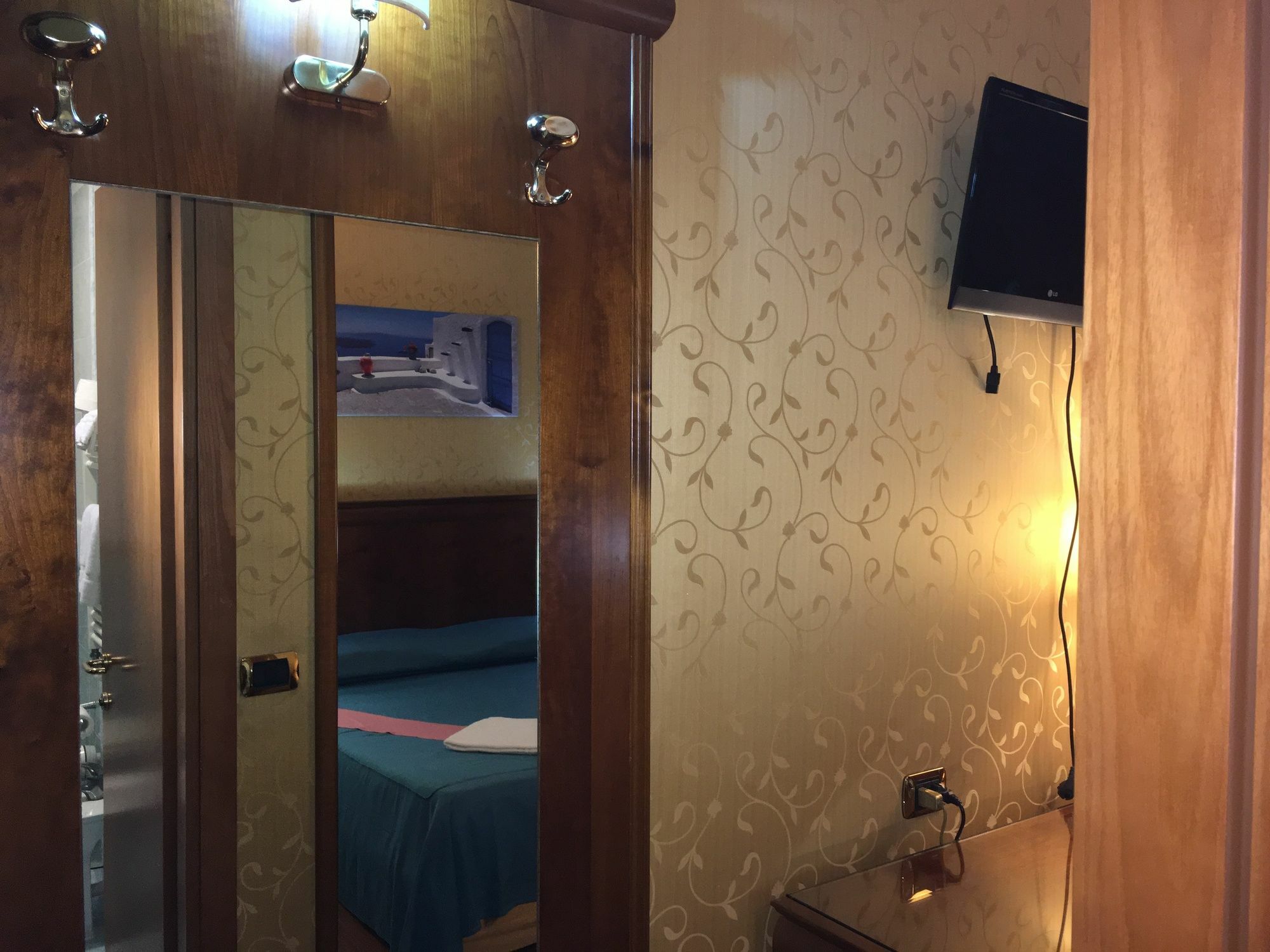 Location In Guest house 2*