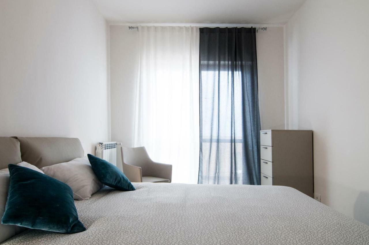 Appartamento Fonte Laurentina Roma