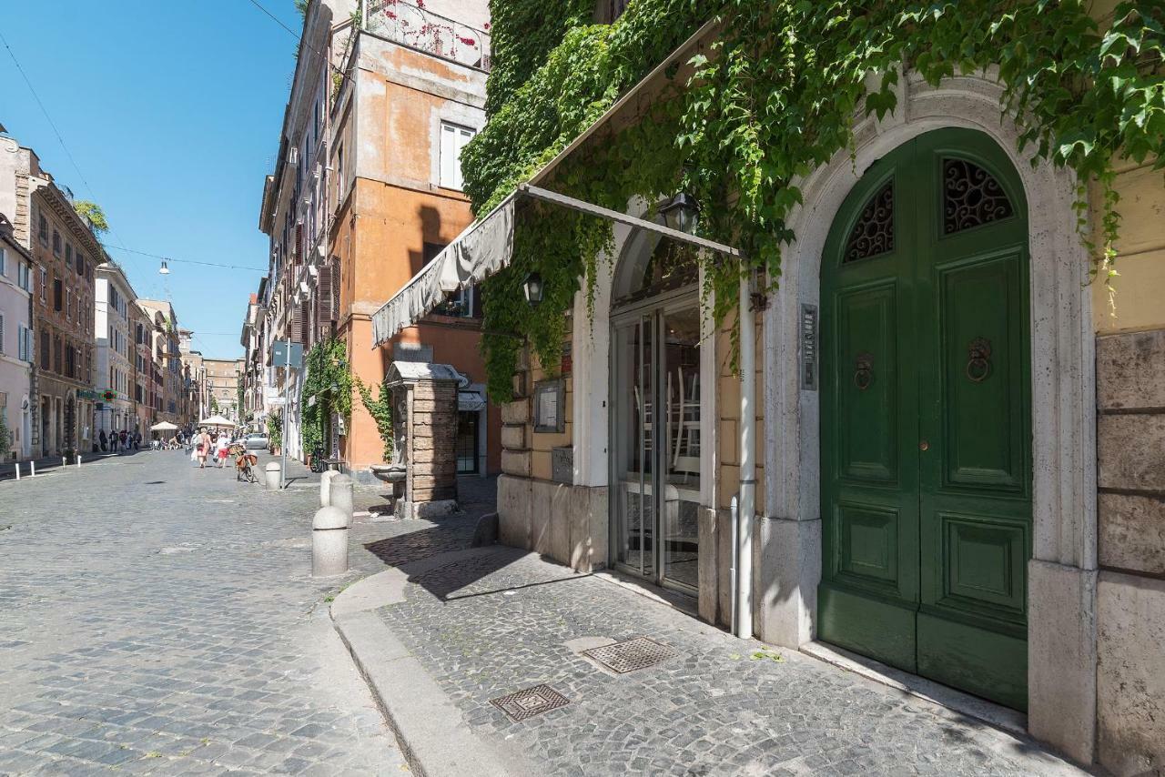 Cozy Flat Borgo Pio * Rome