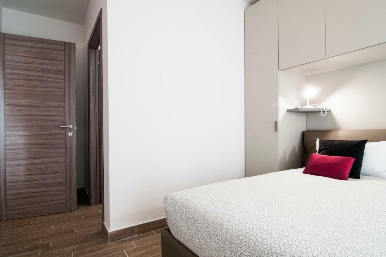 Fonte Laurentina Apartment *