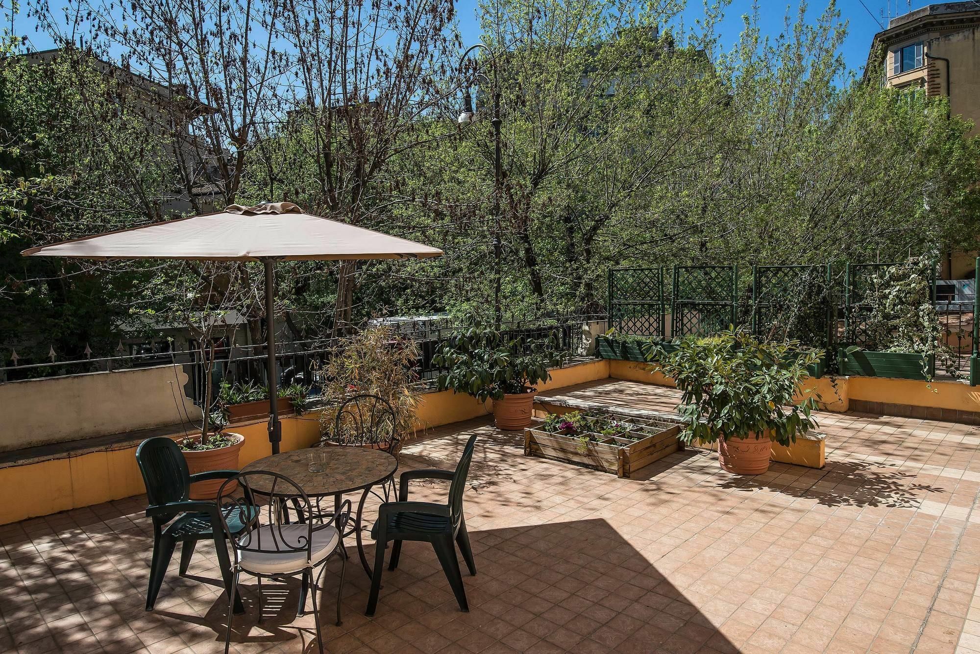 Le Clarisse Trastevere Guest house Rome
