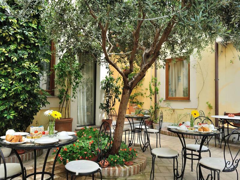 Le Clarisse Trastevere Guest house Rome