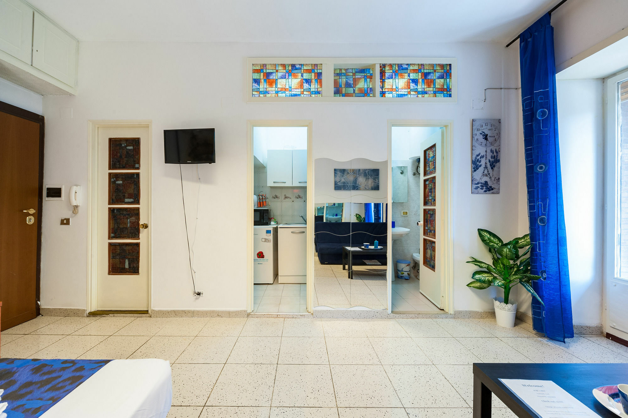 Hosting Flats Rome