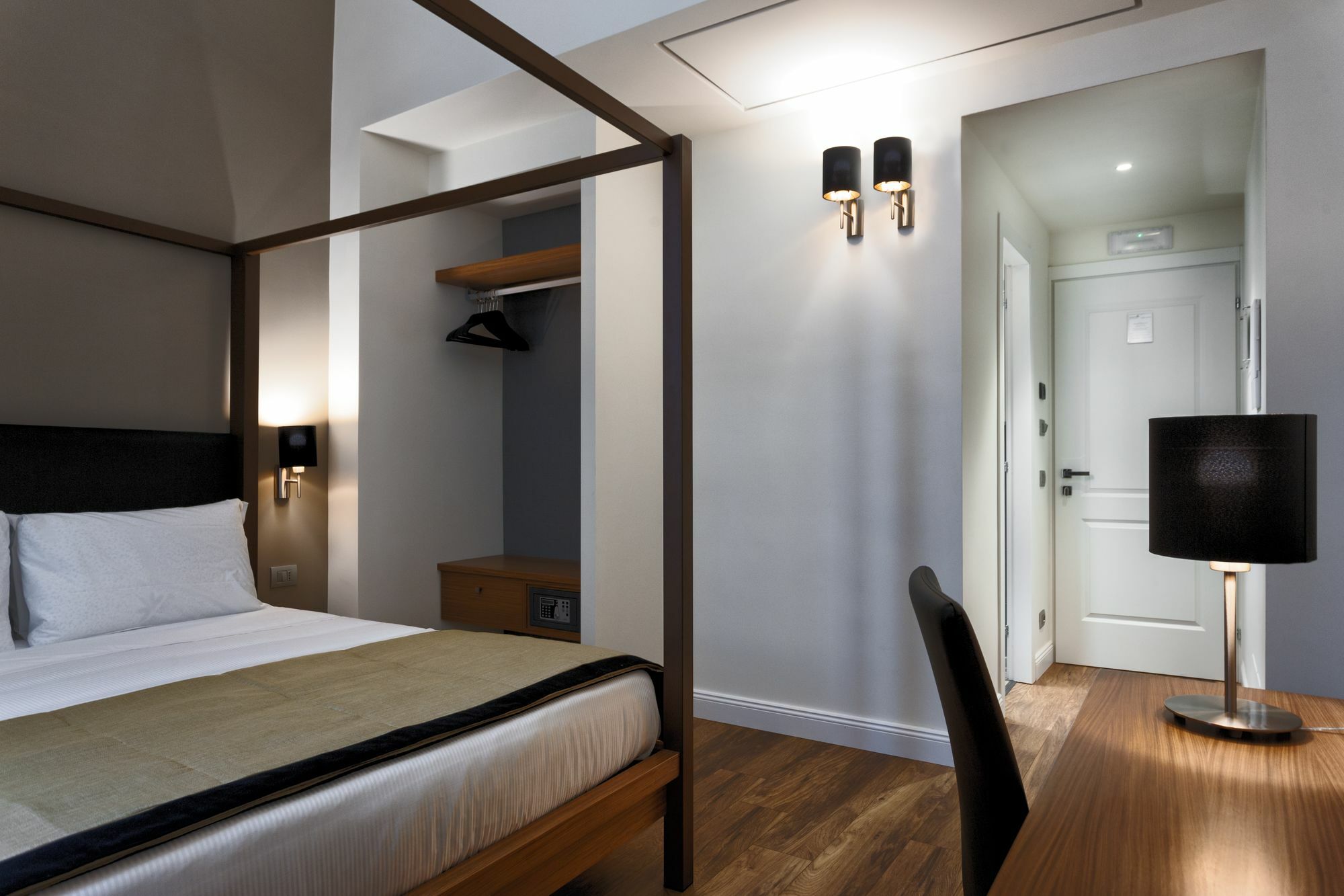 L'obelisque Maison De Luxe Guest house