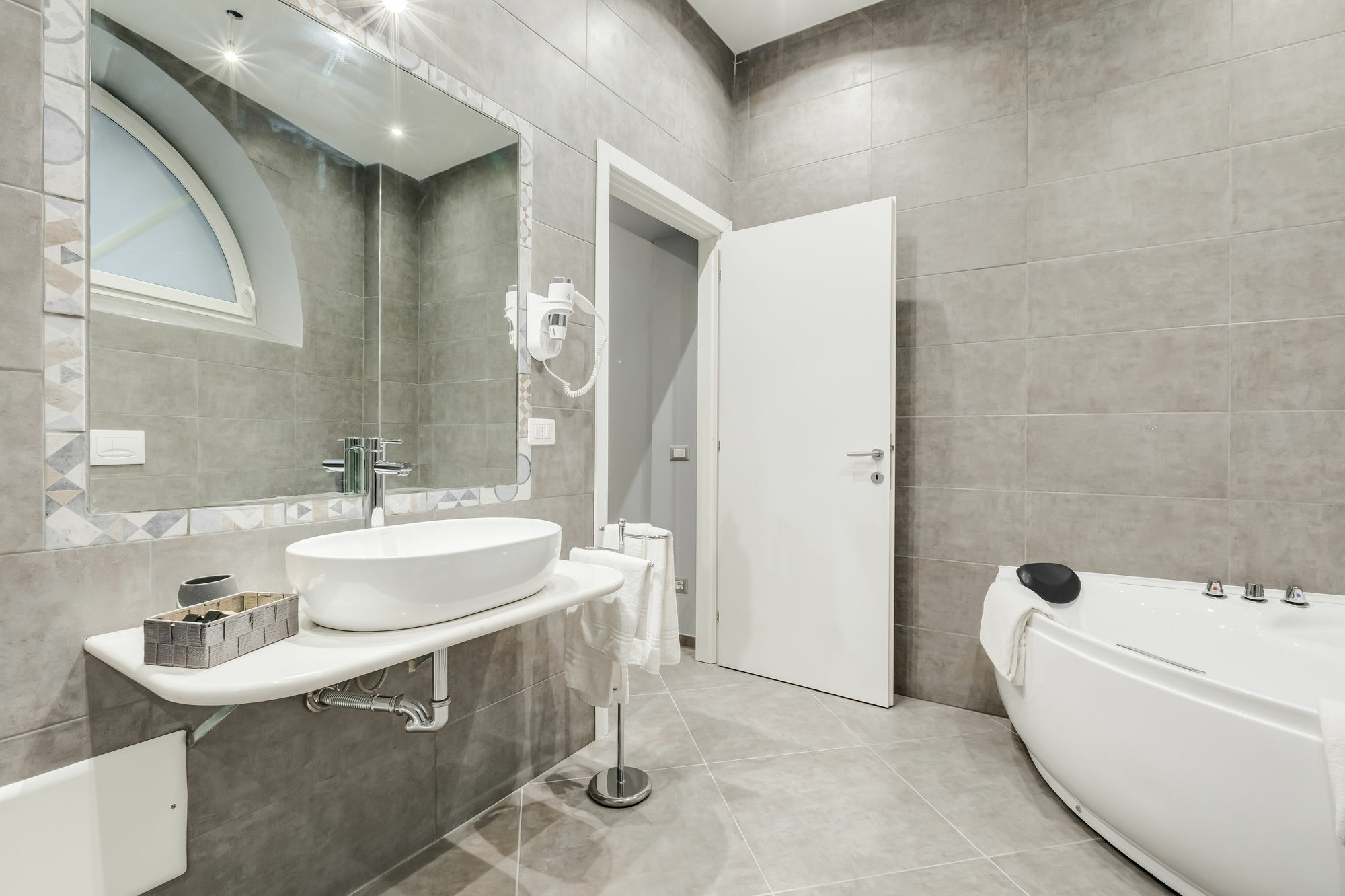 Maison Degli Artisti Guest house 2*