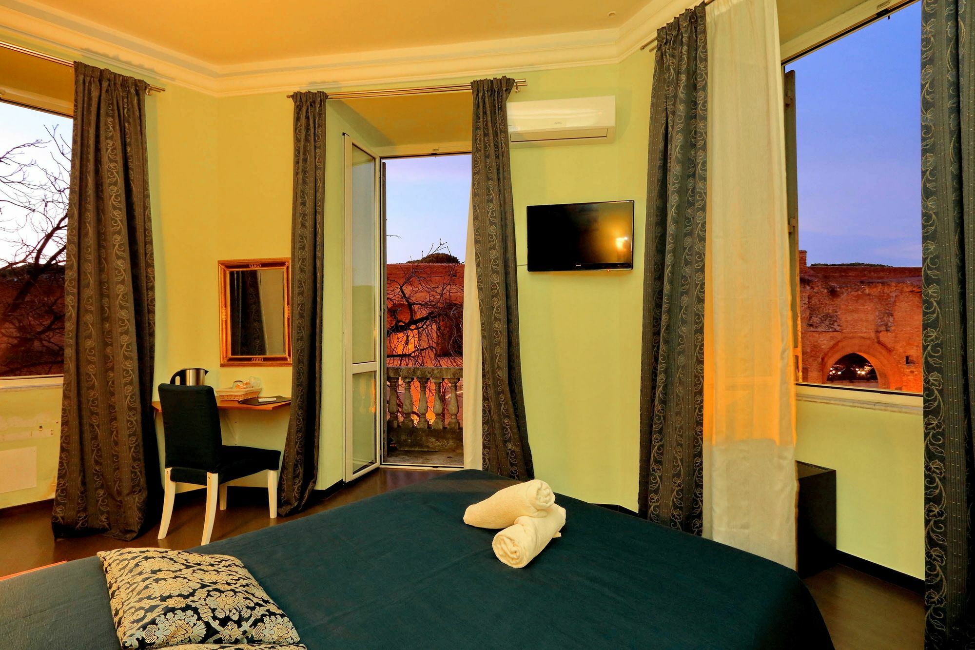 Relais At Via Veneto Rome