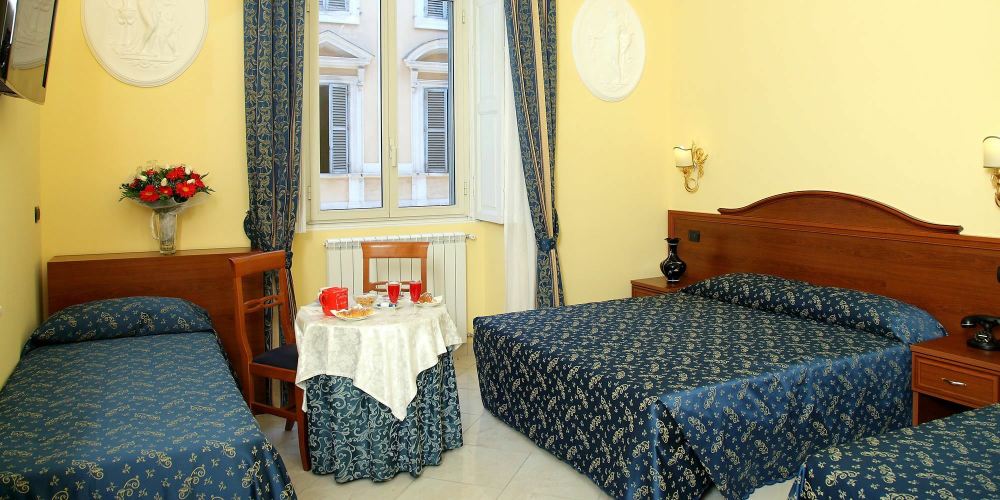 Caroline Guest house 2*