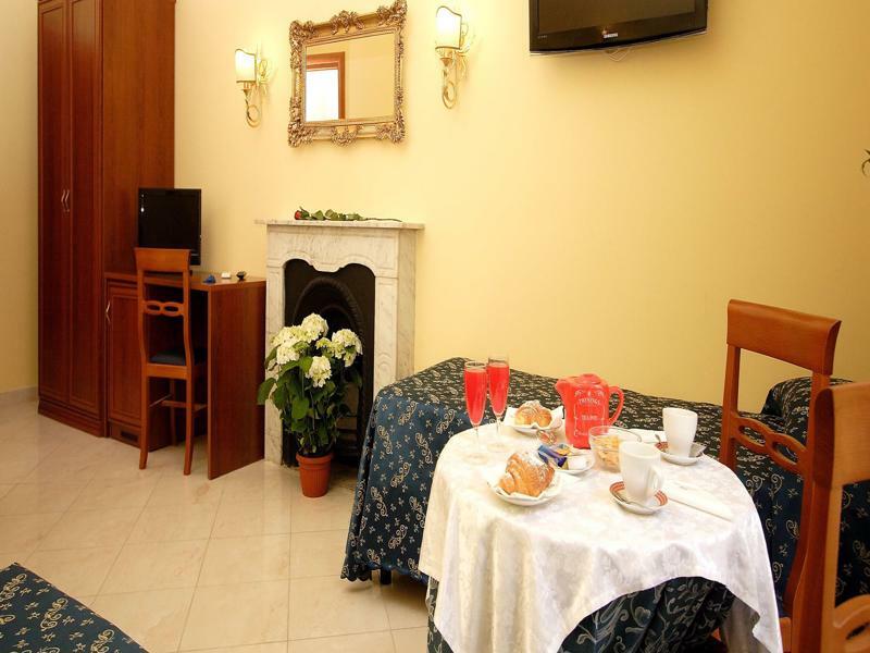Caroline Guest house 2*