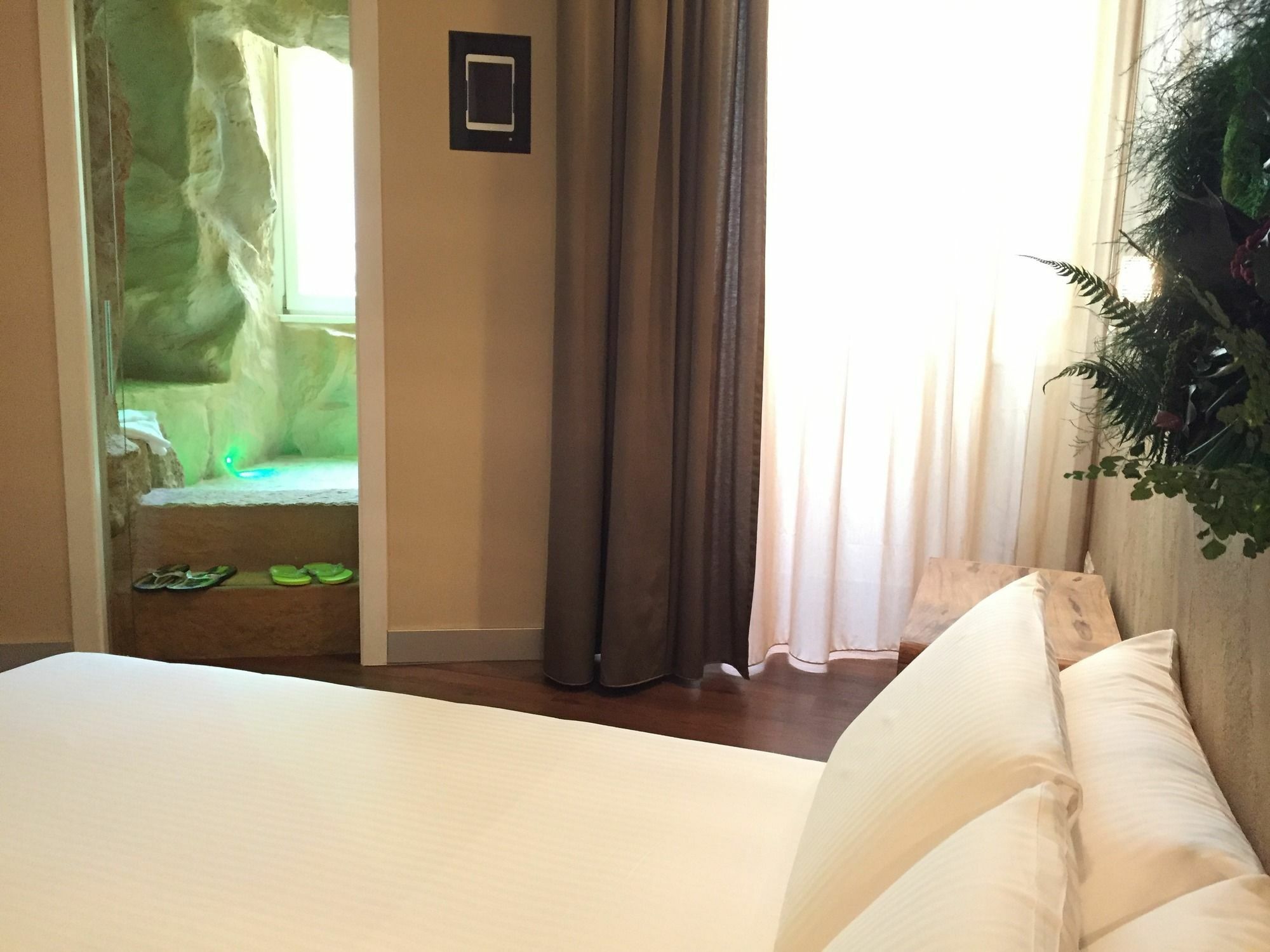Irooms Station Affittacamere 4*