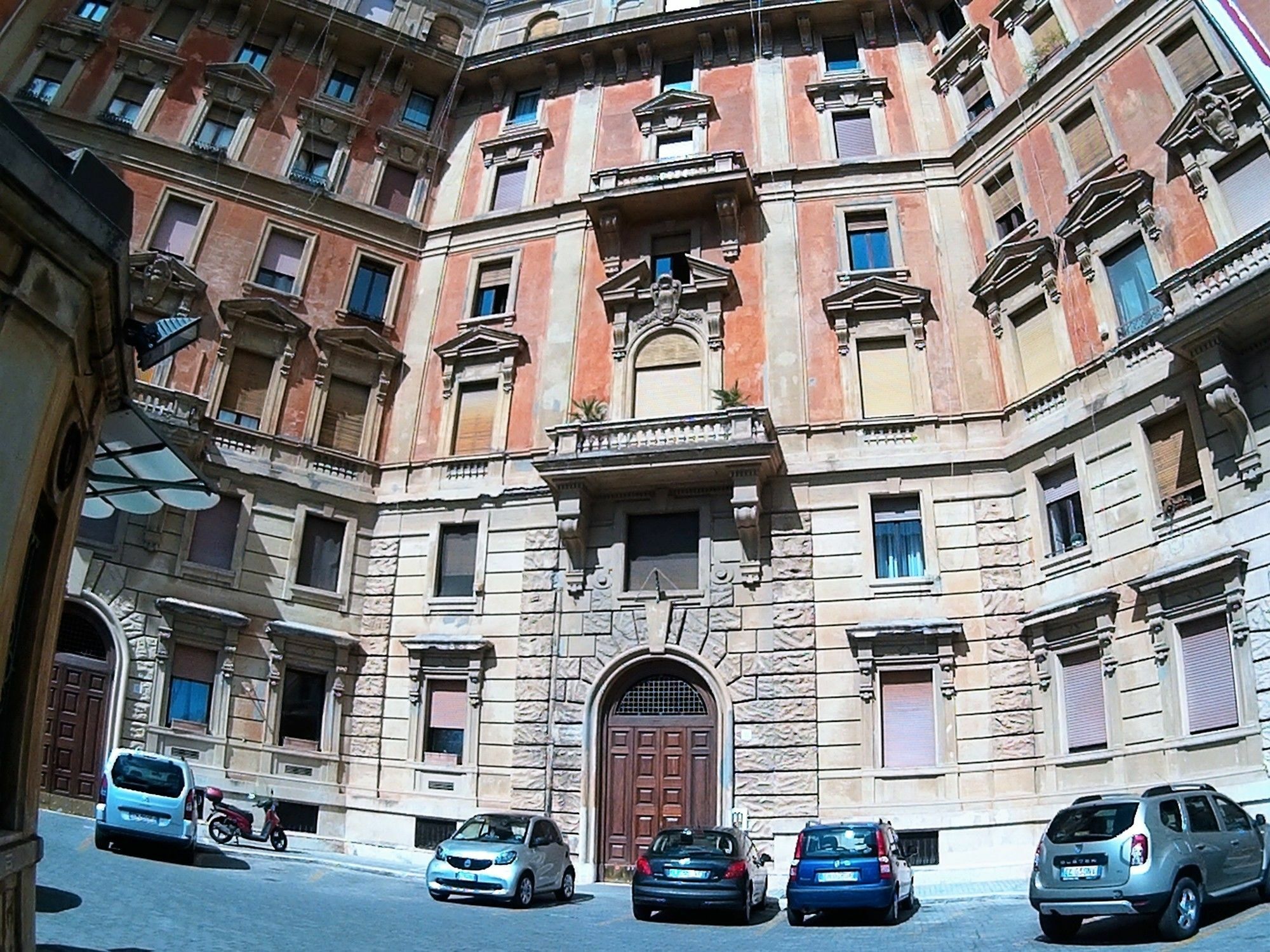 Guest house Castel Sant'angelo 2*